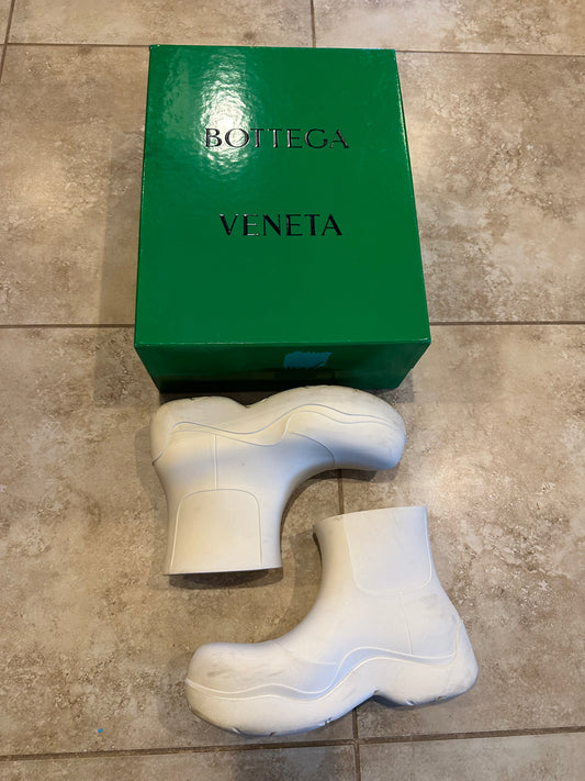 Bottega Veneta White Puddle Boots