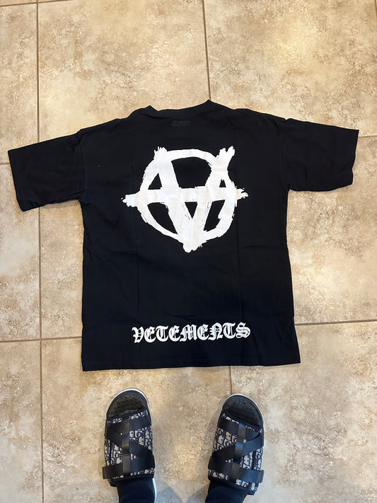 Vetements Anarchy Tee